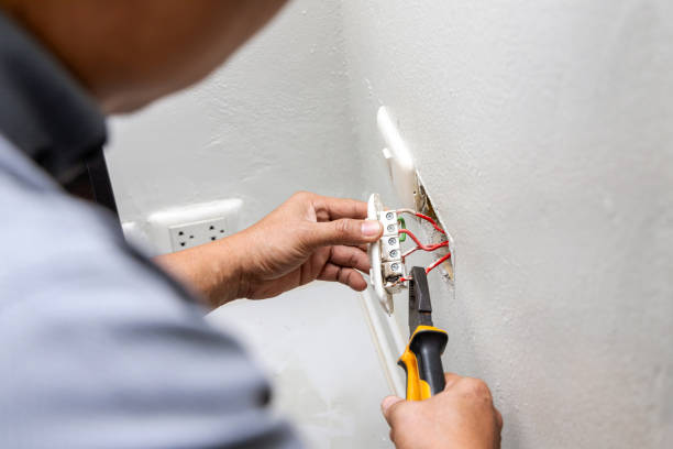 Best Affordable Emergency Electrician  in Clayton, AL